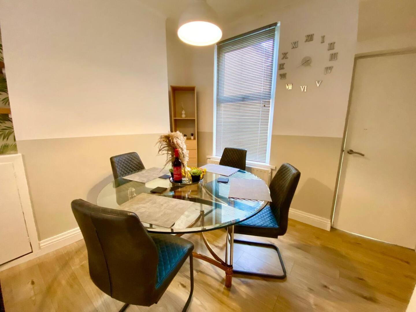 2Br City Side House Belfast Extérieur photo