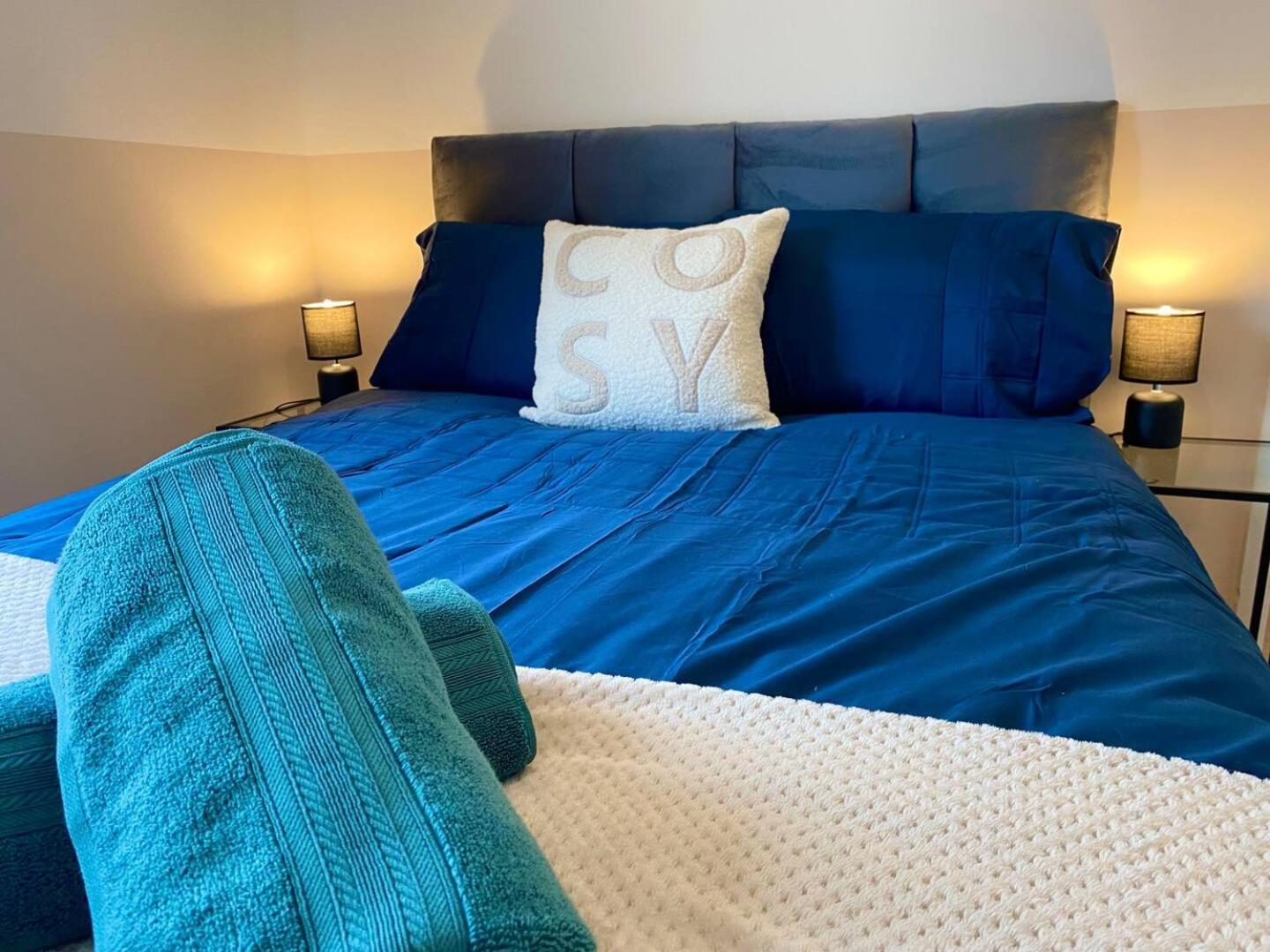 2Br City Side House Belfast Extérieur photo