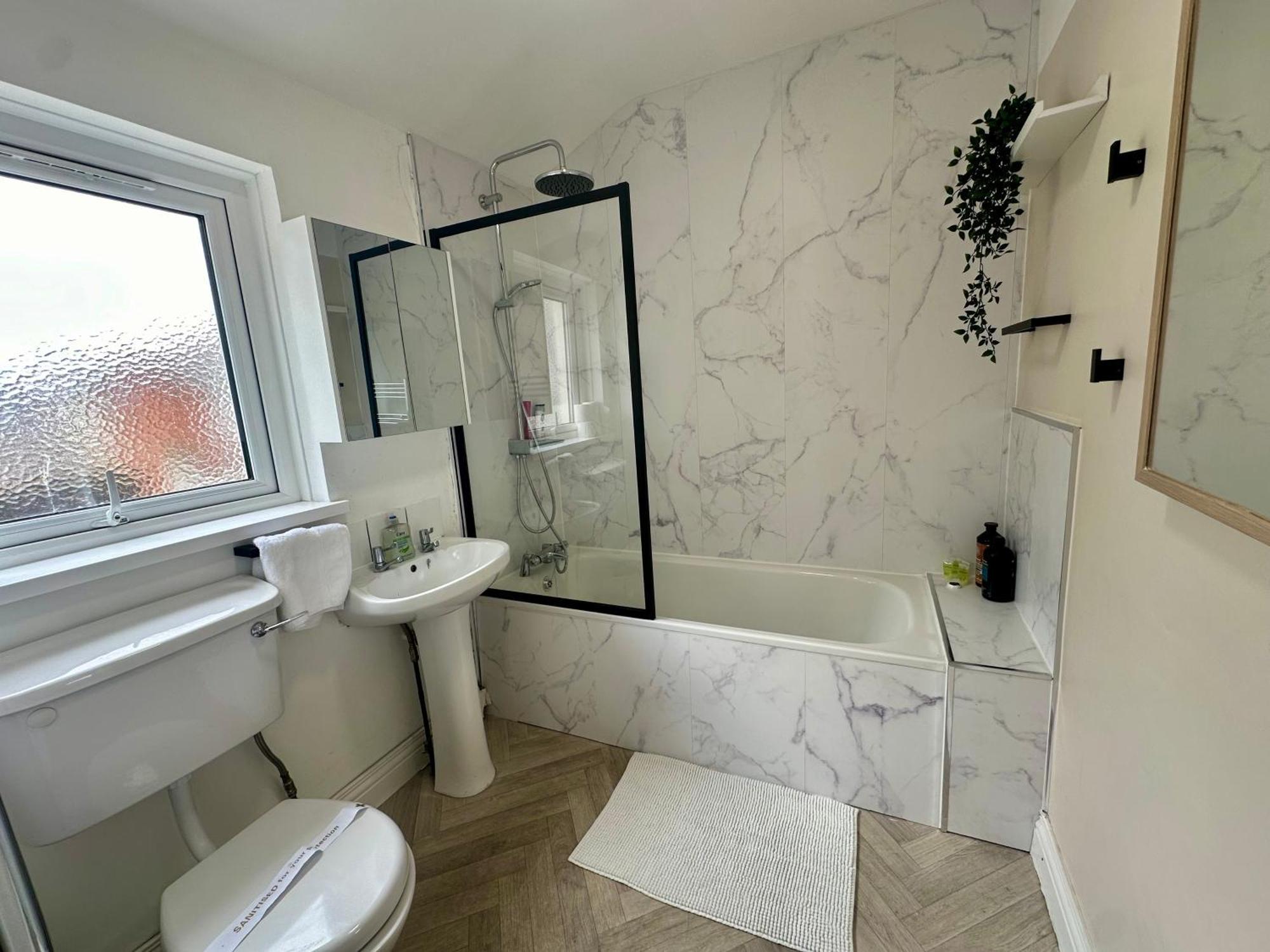 2Br City Side House Belfast Extérieur photo