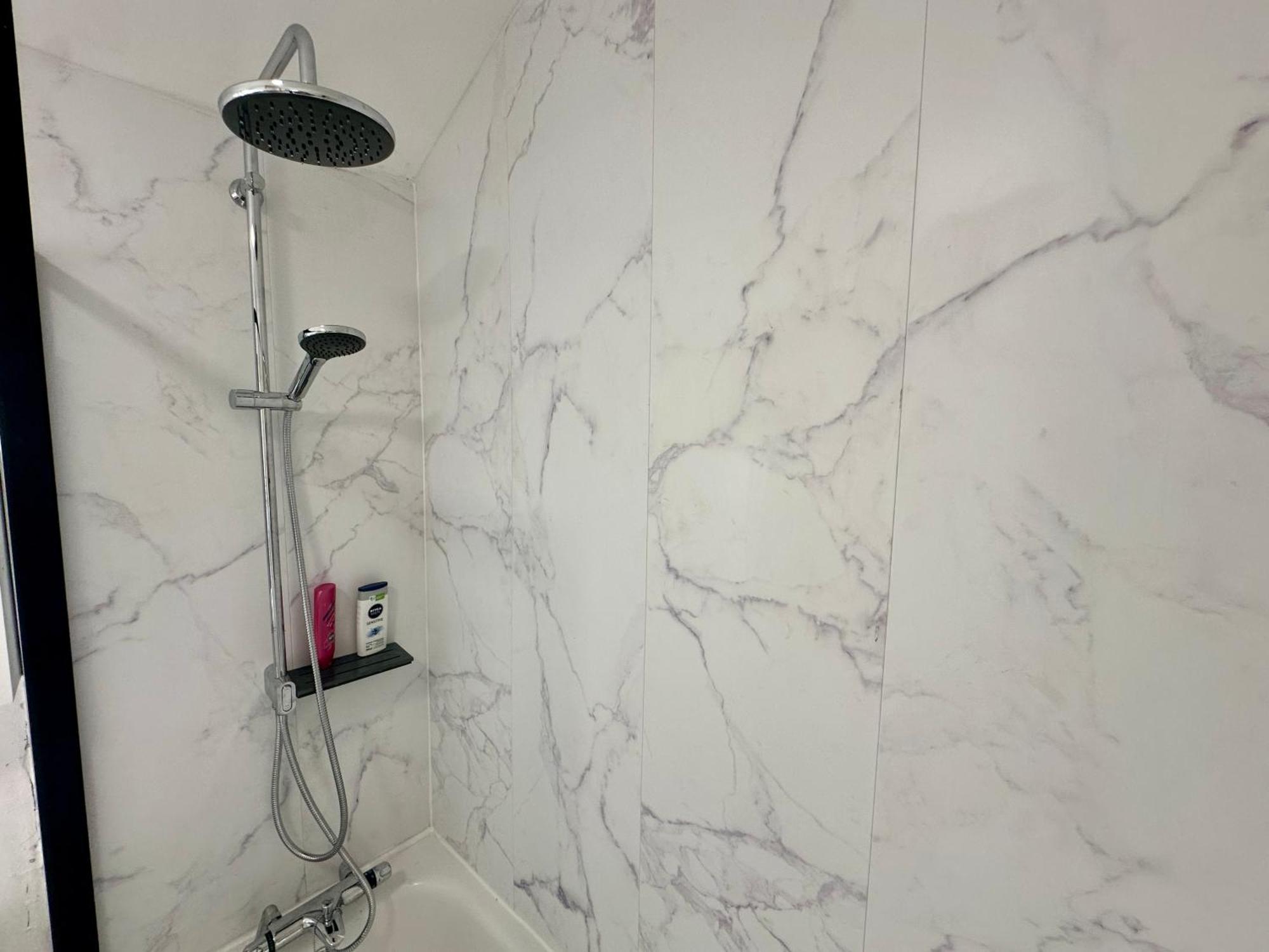 2Br City Side House Belfast Extérieur photo